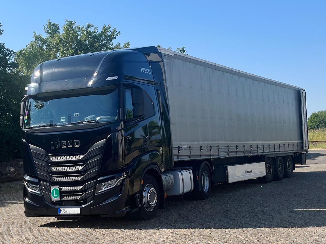 Truck Transport Truck Transport